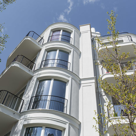 ENTREE Facade West Wing