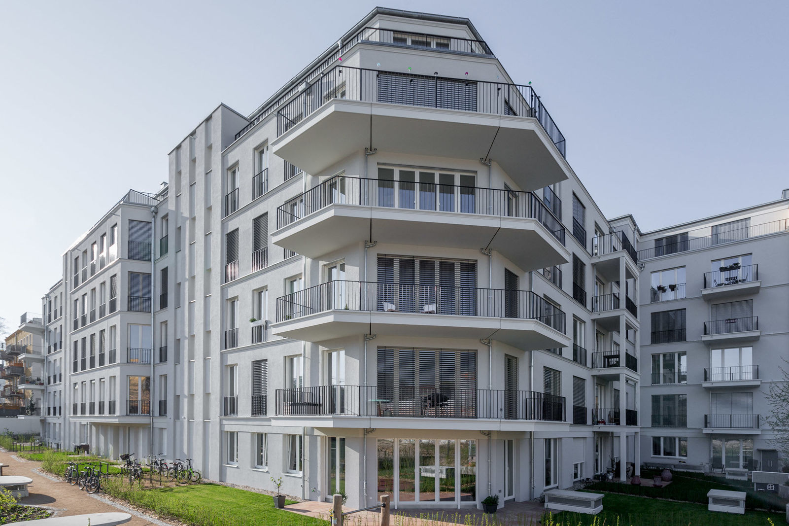 East Balconies Courtyard 2